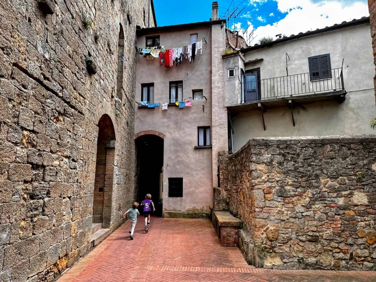 where-to-stay-in-tuscany-with-kids-family-friendly-accommodations-in